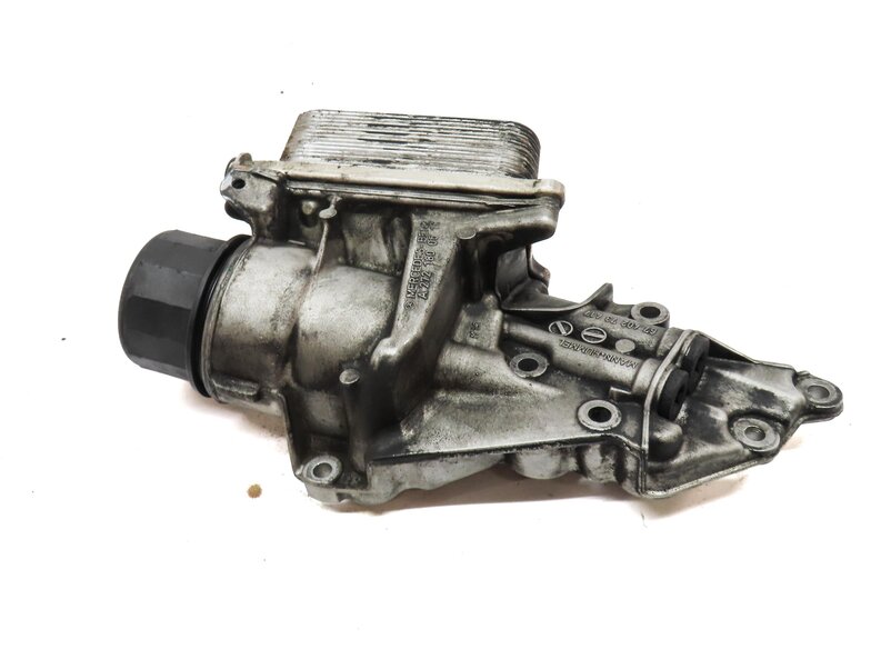 Thumbnail 4: 06-12 C ML S SLK CLK W204 W164 W221 3.0L 3.5L ENGINE OIL COOLER & FILTER HOUSING