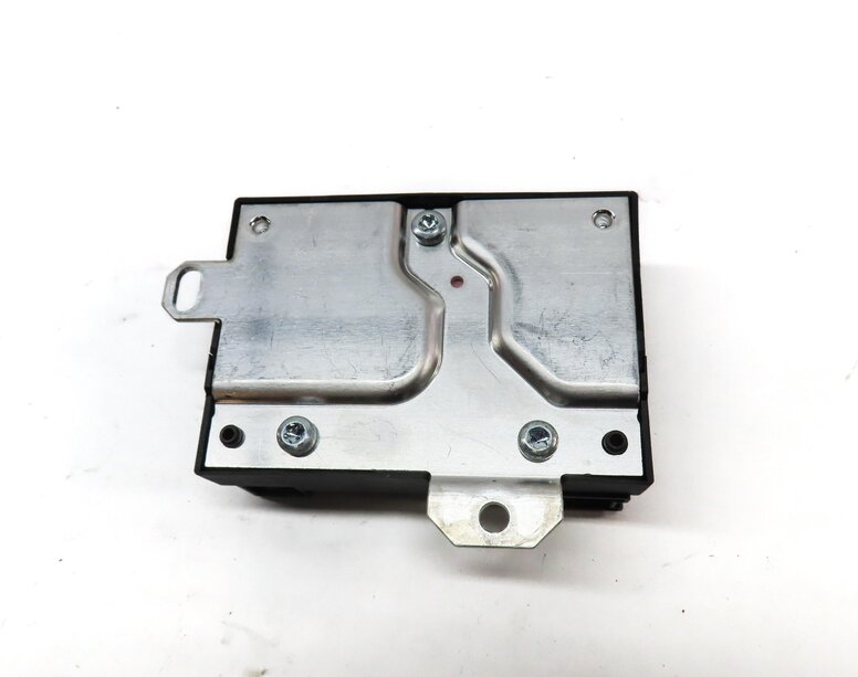 Thumbnail 5: 2008 MERCEDES CLS63 AMG (W219) 6.3L M156 ///AMG ENGINE FUEL PUMP CONTROL MODULE