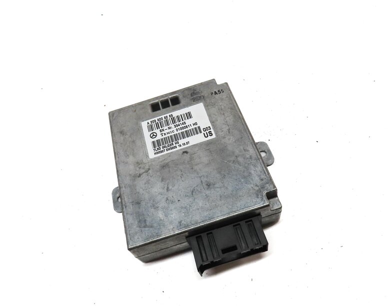 Thumbnail 3: 06-12 MERCEDES E G GL ML CLS R CLASS (W211 W164 W251 X164) VOICE CONTROL MODULE