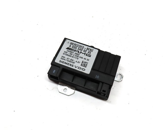 Thumbnail 1: 2008 MERCEDES CLS63 AMG (W219) 6.3L M156 ///AMG ENGINE FUEL PUMP CONTROL MODULE