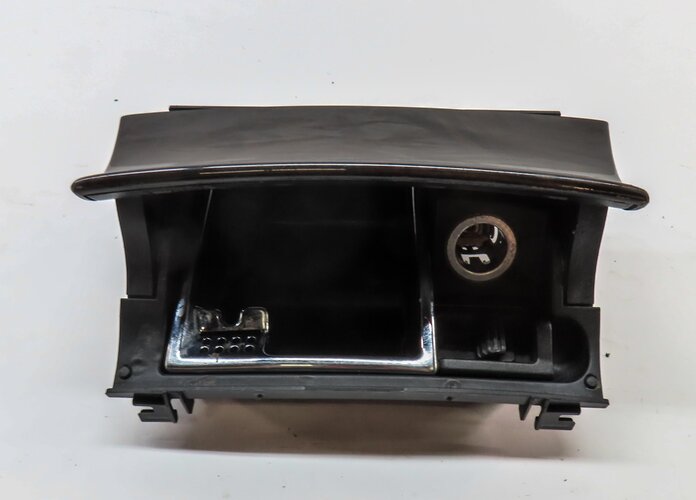 Thumbnail 5: 2008 MERCEDES CLS63 AMG ///AMG (W219) FRONT CENTER CONSOLE ASHTRAY (ELM WOOD)