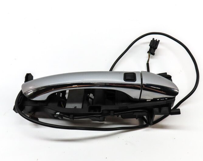 Thumbnail 2: 2003-2011 MERCEDES CLK CLS (W209 W219) RIGHT FRONT KEYLESS DOOR HANDLE (SILVER)