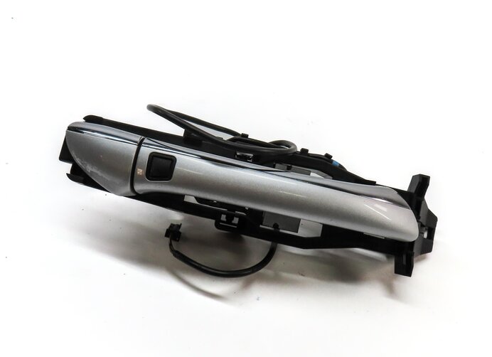 06-11 MERCEDES CLS63 CLS500 CLS550 (W219) RIGHT REAR KEYLESS DOOR HANDLE SILVER