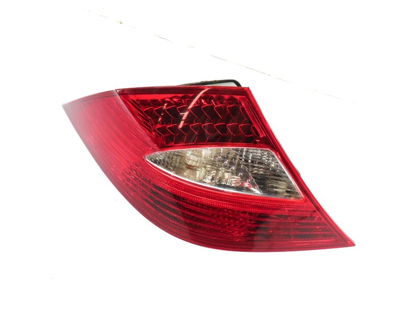 06-08 MERCEDES CLS55 CLS63 CLS500 CLS550 (W219) LEFT REAR TAILLIGHT BRAKE LIGHT