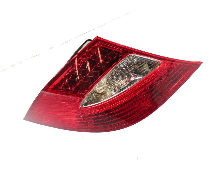 Thumbnail 3: 06-08 MERCEDES CLS55 CLS63 CLS500 CLS550 (W219) LEFT REAR TAILLIGHT BRAKE LIGHT