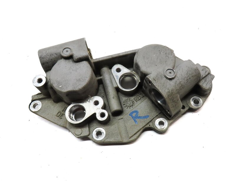 Thumbnail 3: 2008 CLS63 AMG (W219) 6.3L M156 ///AMG ENGINE RIGHT CYLINDER HEAD TIMING COVER