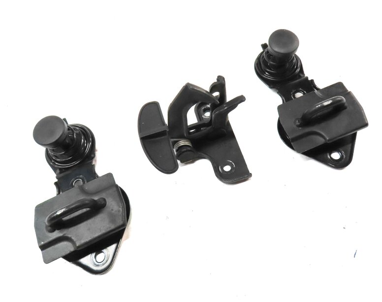Thumbnail 3: 2008 CLS63 AMG ///AMG (W219) LEFT & RIGHT HOOD SAFETY CATCH HOOK & DAMPENER SET3
