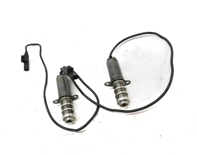 Thumbnail 3: 2008 CLS63 AMG (W219) 6.3L M156 ///AMG ENGINE VARIABLE TIMING VVT SOLENOID SET 2