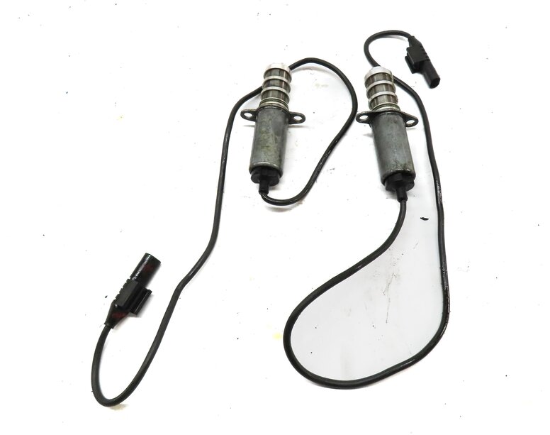 Thumbnail 4: 2008 CLS63 AMG (W219) 6.3L M156 ///AMG ENGINE VARIABLE TIMING VVT SOLENOID SET 2
