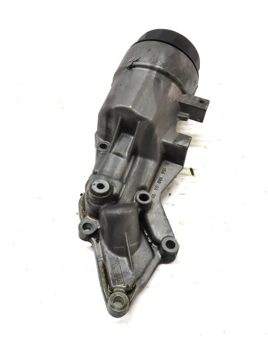 Thumbnail 5: 2008 MERCEDES CLS63 AMG (W219) 6.3L M156 ///AMG ENGINE OIL FILTER HOUSING