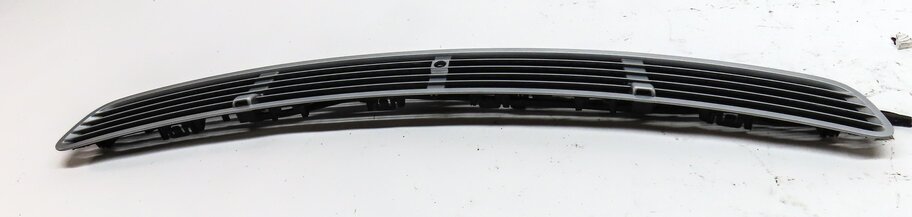 Thumbnail 4: 2008 MERCEDES CLS63 AMG ///AMG (W219) TOP HOOD GRILLE AIR VENT (SILVER)
