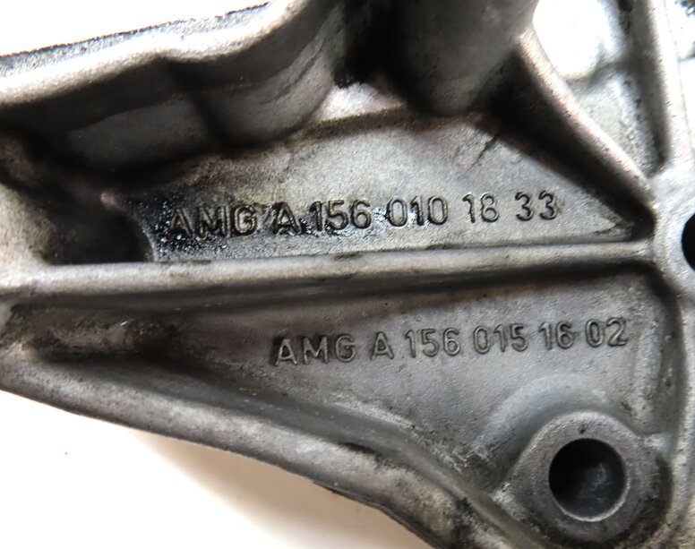 Thumbnail 9: 07-08 MERCEDES C63 E63 ML63 CLK63 CLS63 R63 AMG - 6.3L V8 ENGINE TIMING COVER
