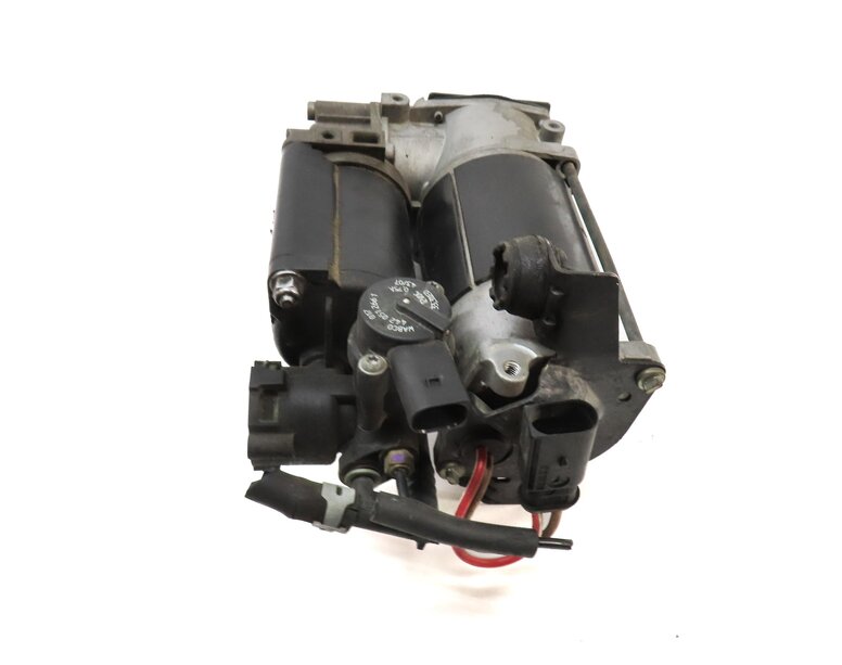 Thumbnail 4: 2008 MERCEDES CLS63 AMG (W219) 6.3L M156 ///AMG ENGINE AIR SUSPENSION COMPRESSOR
