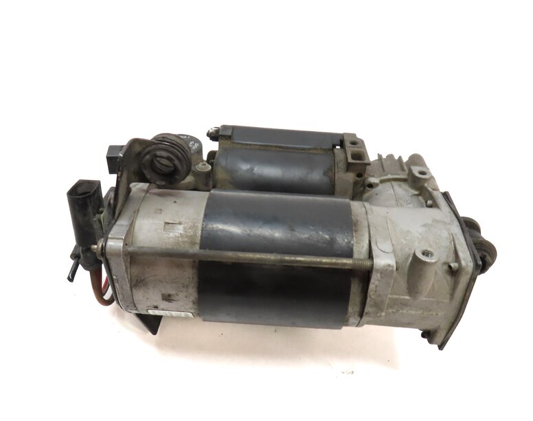 Thumbnail 5: 2008 MERCEDES CLS63 AMG (W219) 6.3L M156 ///AMG ENGINE AIR SUSPENSION COMPRESSOR