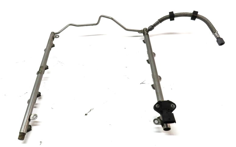 Thumbnail 2: 2008 MERCEDES CLS63 AMG (W219) 6.3L M156 ///AMG ENGINE FUEL RAIL SET 2