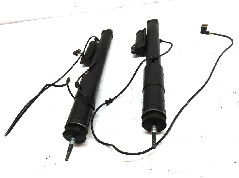 Thumbnail 5: 2008 CLS63 AMG W219 6.3L M156 ///AMG ENGINE REAR LEFT & RIGHT SHOCK STRUT SET 2