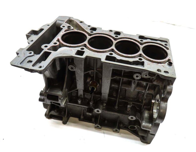 Thumbnail 1: 12-18 228i 328i 428i 528i X1 X3 X5 Z4 2.0L N20 N26 TURBO ENGINE CYLINDER BLOCK