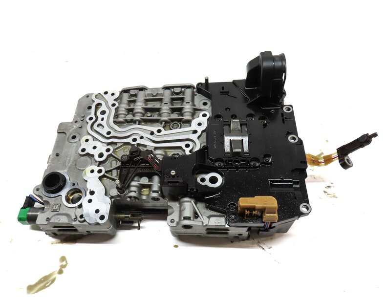 Thumbnail 2: BMW 2012 528i / 2013 328i X3 - 2.0L AWD 8HP-45 A/T TRANSMISSION VALVE BODY