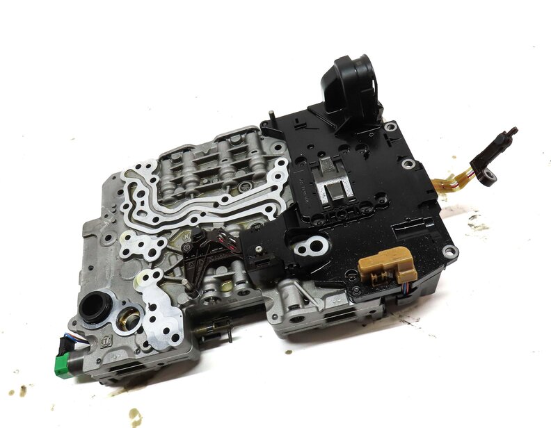 Thumbnail 3: BMW 2012 528i / 2013 328i X3 - 2.0L AWD 8HP-45 A/T TRANSMISSION VALVE BODY