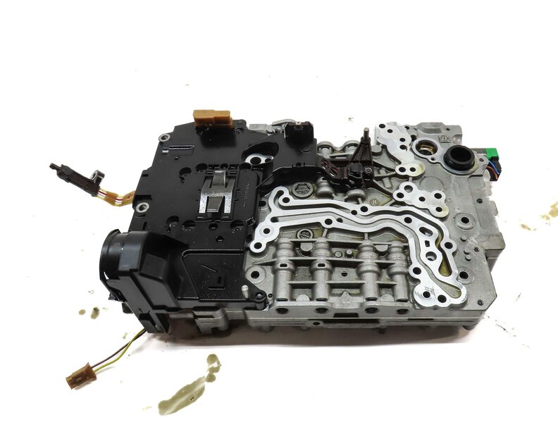 Thumbnail 4: BMW 2012 528i / 2013 328i X3 - 2.0L AWD 8HP-45 A/T TRANSMISSION VALVE BODY