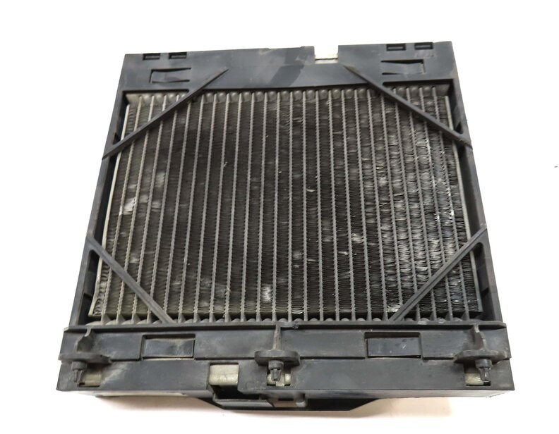 Thumbnail 5: 11-19 BMW 535i 535iGT 640i 740i (F01 F06 F07 F10) 2.0T / 3.0L AUXILIARY RADIATOR
