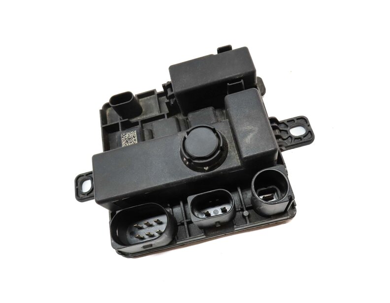 Thumbnail 3: 2012 BMW 528i (F10) INTEGRATED POWER SUPPLY CONTROL MODULE 12637591534