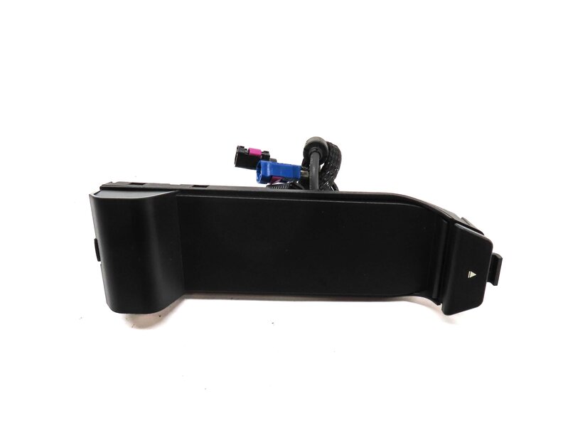 Thumbnail 2: 2012 BMW 528i (F10) FRONT CENTER CONSOLE CELL PHONE CHARGING CRADLE 84109220651