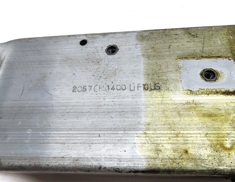Thumbnail 6: 2012 BMW 528i F10 FRONT BUMPER LEFT & RIGHT REINFORCEMENT BAR MOUNT BRACKET SET