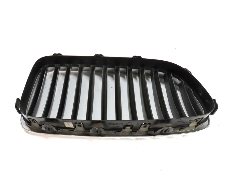 Thumbnail 5: 11-13 BMW 528i 535i 550i (F10) FRONT LEFT & RIGHT HOOD VENT GRILLE SET (CHROME)