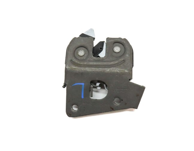 Thumbnail 4: 2012 BMW 528i (F10) REAR BACK SEAT LEFT FOLDING FOLD UP DOWN LOCK LATCH
