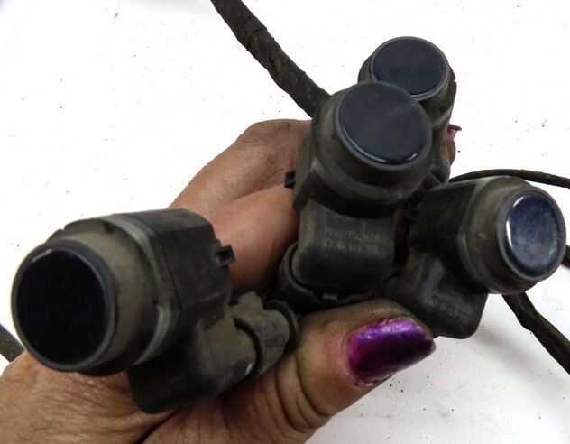 Thumbnail 4: 2012 BMW 528i (F10) REAR PARK ASSIST PDC SENSOR SET4 (BLUE) w/ WIRE HARNESS