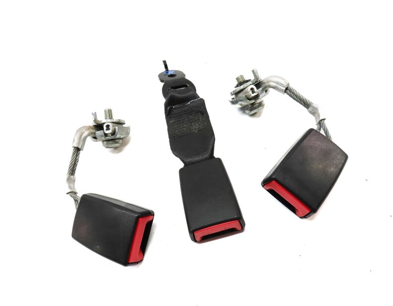 Thumbnail 3: 2012 BMW 528i (F10) REAR LEFT RIGHT & CENTER SEATBELT BUCKLE RECEIVER SET 3