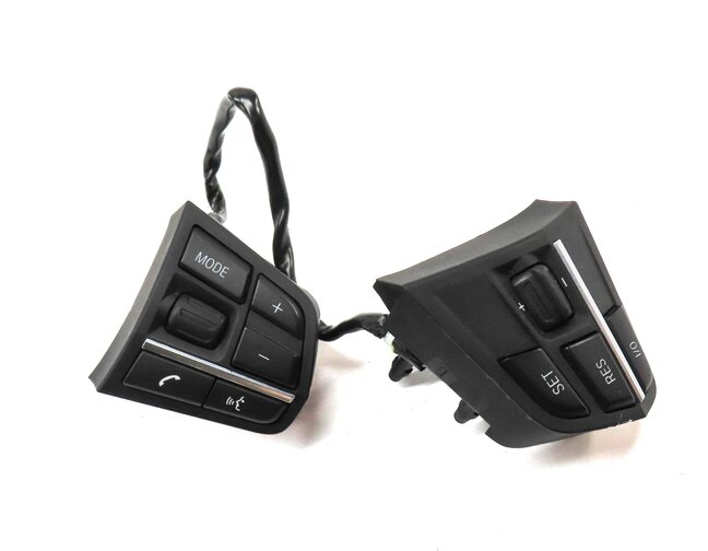 Thumbnail 3: 2012 BMW 528i (F10) STEERING WHEEL LEFT & RIGHT CONTROL SWITCH BUTTON SET 2