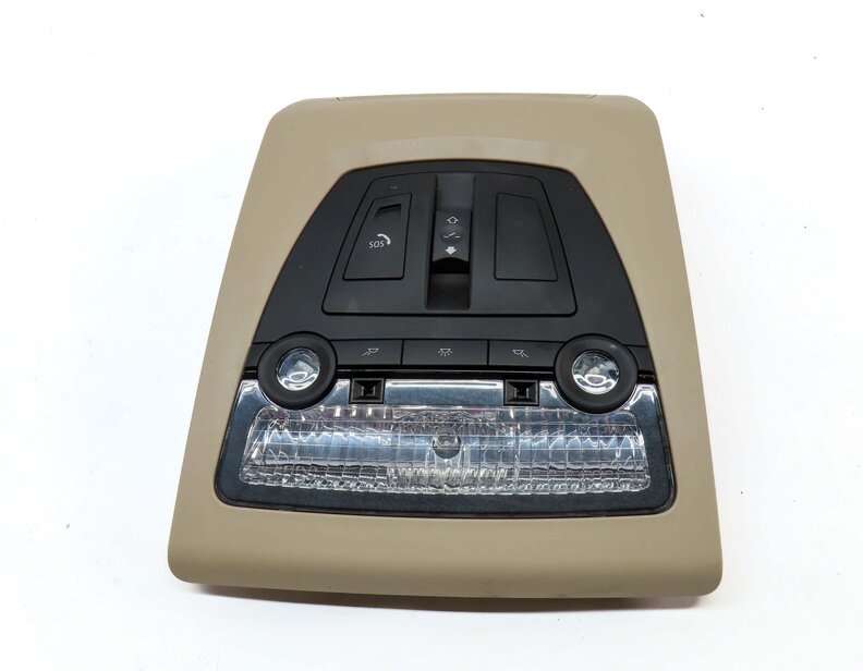 Thumbnail 2: 2012 BMW 528i (F10) FRONT CENTER ROOF PRIMARY DOME LIGHT ASSEMBLY (BEIGE)