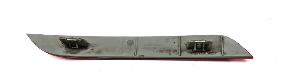 Thumbnail 8: 2012 BMW 528i (F10) REAR LEFT & RIGHT BUMPER REFLECTOR SET 2 (RED) 7203237