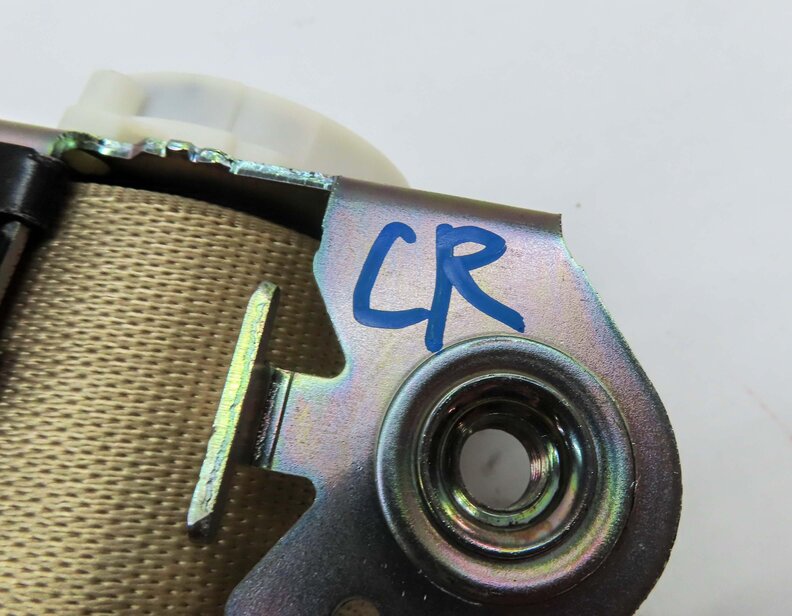 Thumbnail 7: 2012 BMW 528i (F10) REAR LEFT RIGHT & CENTER SEATBELT RETRACTOR SET 3 (BEIGE)