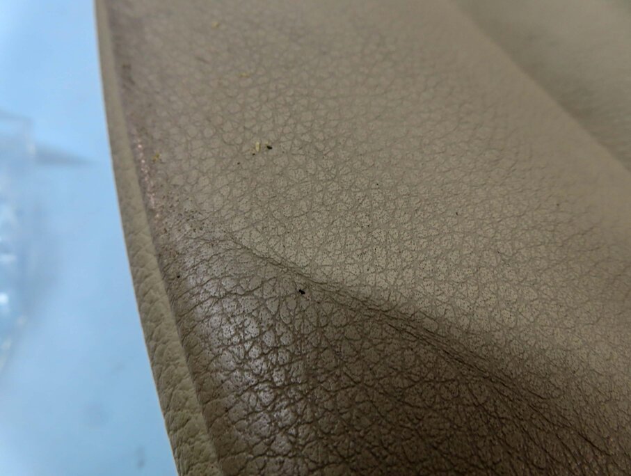 Thumbnail 9: 2012 BMW 528i (F10) FRONT RIGHT PASSENGER LOWER HEATED SEAT CUSHION (BEIGE)