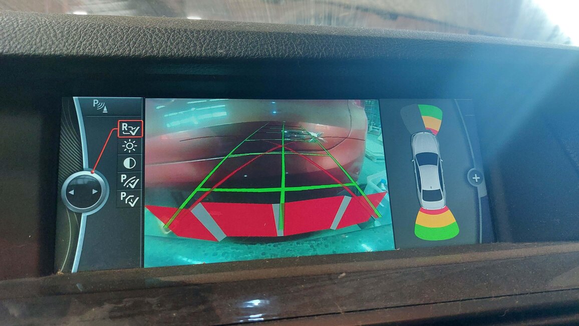 Thumbnail 2: 2011-2016 BMW 528i 535i 550i M5 (F10) 10" DASH RADIO GPS DISPLAY SCREEN (2-PLUG)