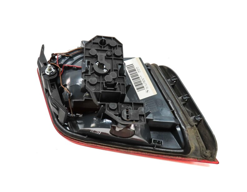 Thumbnail 5: 11-13 BMW 528i 535i 550i M5 (F10) RIGHT REAR INNER TRUNK TAILLIGHT LIGHT LAMP