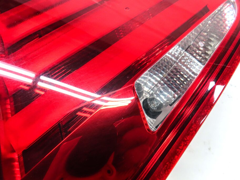 Thumbnail 8: 11-13 BMW 528i 535i 550i M5 (F10) RIGHT REAR INNER TRUNK TAILLIGHT LIGHT LAMP