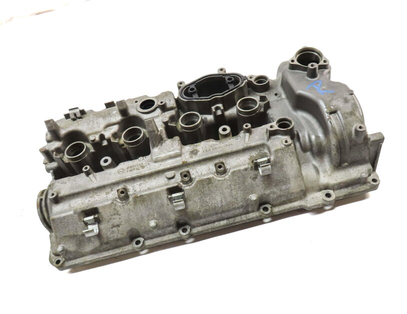 Thumbnail 4: 12-16 BMW M5 M6 X5 X6 (F06 F10 F12 F15 F16) 4.4L S63 ENGINE RIGHT VALVE COVER