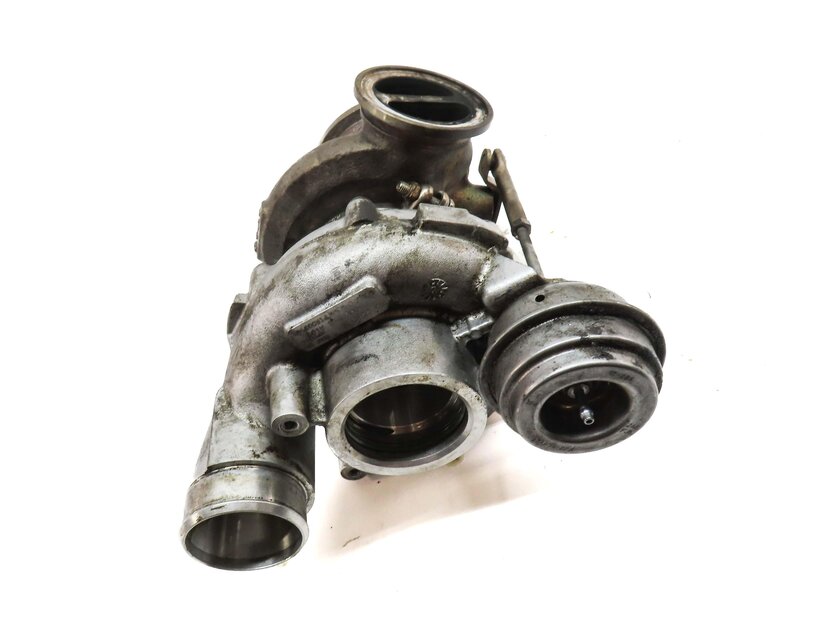 Thumbnail 3: 12-15 BMW M5 M6 ///M (F06 F10 F12 F13) 4.4L S63 ENGINE RIGHT TURBO TURBOCHARGER