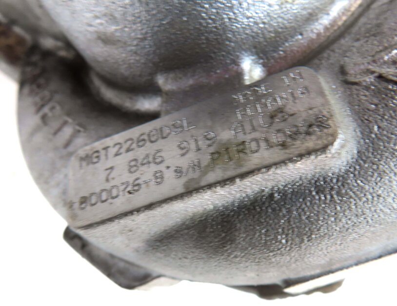 Thumbnail 11: 12-15 BMW M5 M6 ///M (F06 F10 F12 F13) 4.4L S63 ENGINE LEFT TURBO TURBOCHARGER