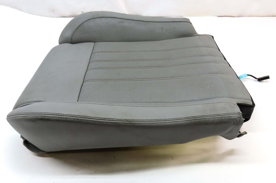 Thumbnail 3: 2013 BMW M5 ///M (F10) PASSENGER LOWER BOTTOM COMFORT SEAT CUSHION (SILVERSTONE)