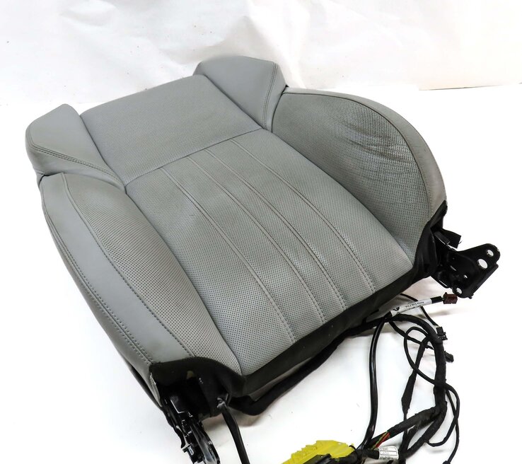 2013 BMW M5 ///M (F10) DRIVER UPPER TOP COMFORT SEAT CUSHION (SILVERSTONE)