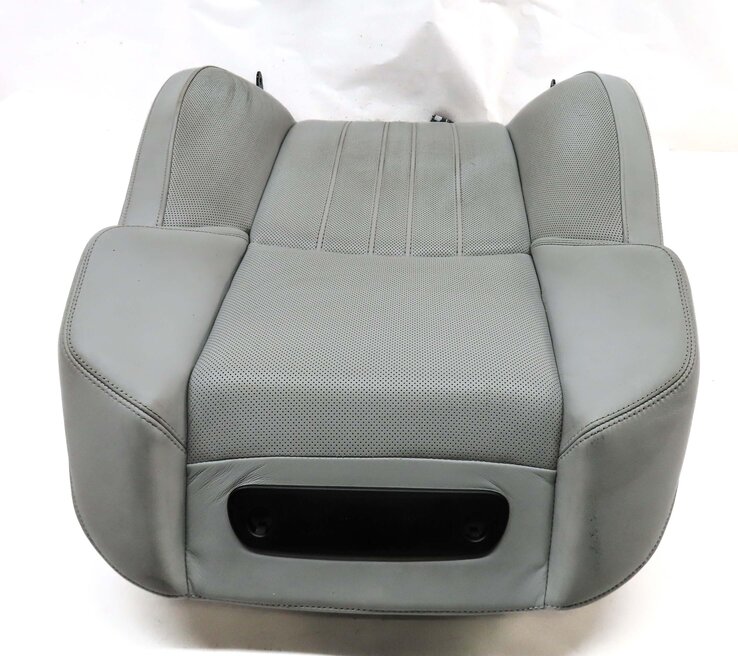 Thumbnail 4: 2013 BMW M5 ///M (F10) DRIVER UPPER TOP COMFORT SEAT CUSHION (SILVERSTONE)