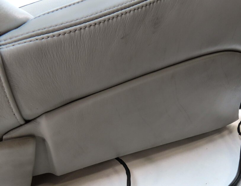 Thumbnail 16: 2013 BMW M5 ///M (F10) PASSENGER UPPER TOP COMFORT SEAT CUSHION (SILVERSTONE)