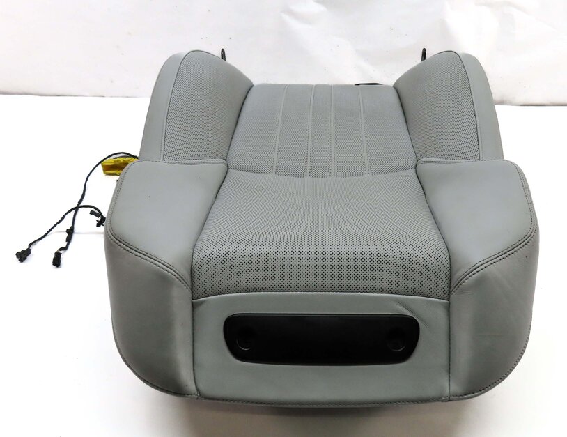 Thumbnail 4: 2013 BMW M5 ///M (F10) PASSENGER UPPER TOP COMFORT SEAT CUSHION (SILVERSTONE)