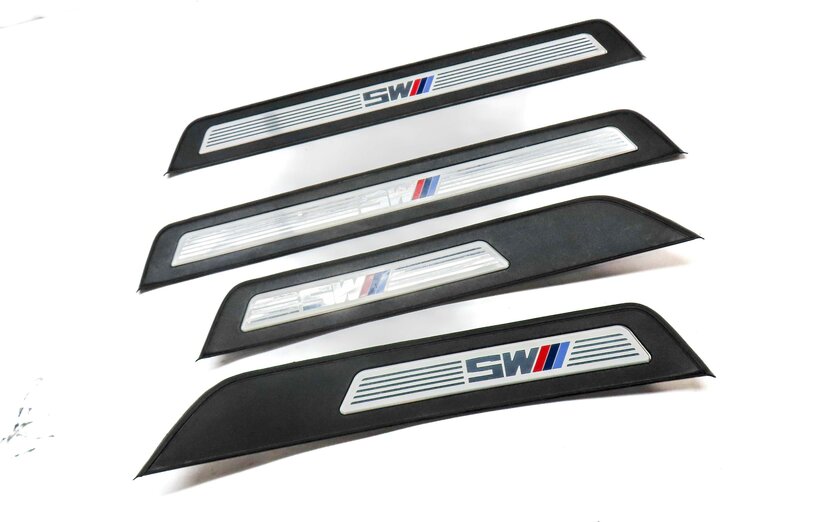 Thumbnail 2: 2013 BMW M5 ///M (F10) FRONT & REAR DOOR SILL SCUFF PANEL TRIM SET-4