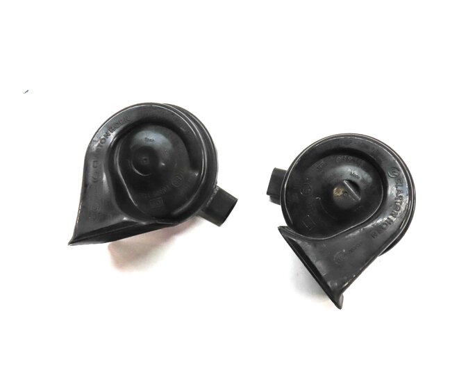 Thumbnail 1: 2010-2017 BMW 5 SERIES GT (F07 F10) HIGH & LOW TONE EMERGENCY SAFETY HORN SET-2